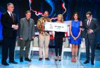Nagrodę w wysokości 30 tys. zł zwycięzcy przekazali Fundacji „Zdążyć z Pomocą” (fot. TVP)