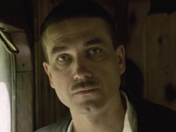 W rolę Pakulskiego wcielił się Marcin Dorociński (fot. TVP)