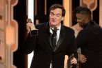 Ennio Morricone okazał się autorem najlepszej muzyki. Nagrodę odebrał reżyser filmu „Nienawistna ósemka”, Quentin Tarantino (fot. pap/epa)