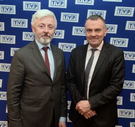 Członek Zarządu TVP Maciej Stanecki i Dyrektor Generalny EBU Noel Curran