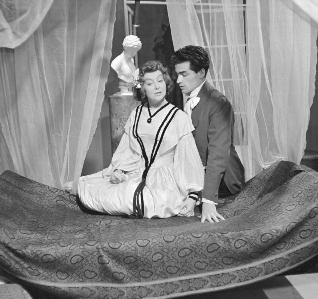 Teatr Telewizji: „Dama Kameliowa”, 1958 rok. Scenografia: Xymena Zaniewska (fot. Zygmunt Januszewski/TVP)