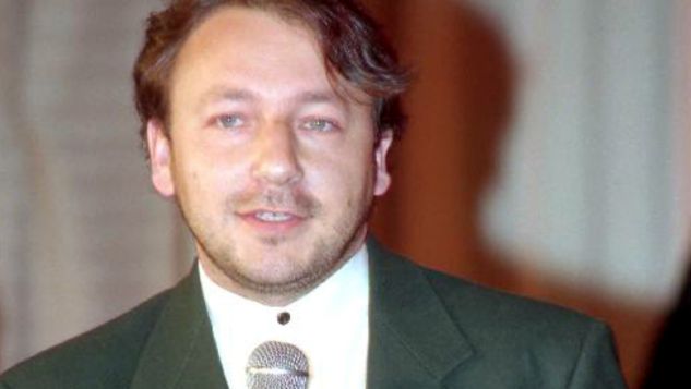 Tak prezentował się w 1993 roku podczas odbierania Wiktora (fot. TVP)