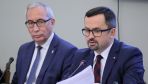 Członkowie komisji Kazimierz Smoliński (L) i Marcin Horała (P) (fot. PAP/Paweł Supernak)