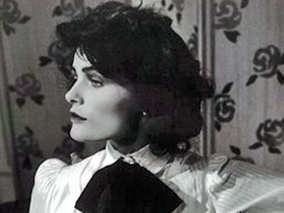 Coco Chanel Mała Czarna Perły I Perfumy Telewizja Polska Sa