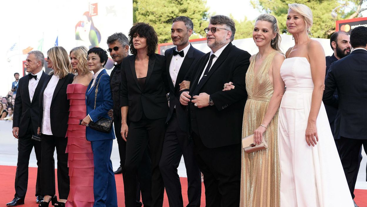 Weneckie jury (EPA/CLAUDIO ONORATI)