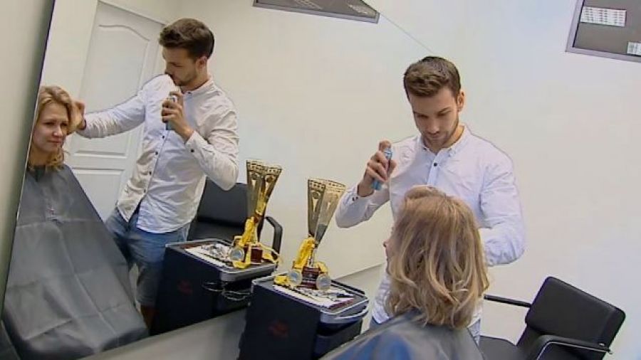 Młody Fryzjer Pokonał Mistrzów I Podbił Paryż Tvp3 Olsztyn