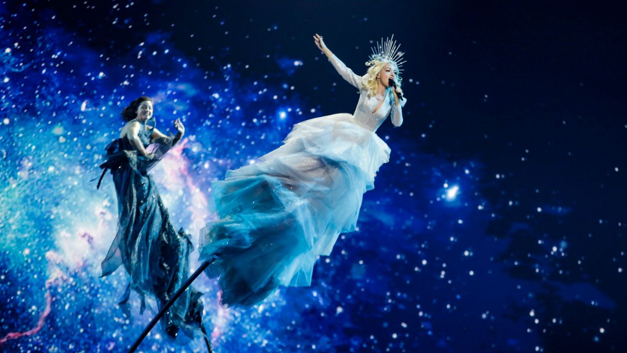 To był występ na wysokim poziomie! Dosłownie... Kate Miller-Heidke przygotowała spektakularne show, co zapewniło Australii udział w finale (fot. Thomas Hanses/EBU)