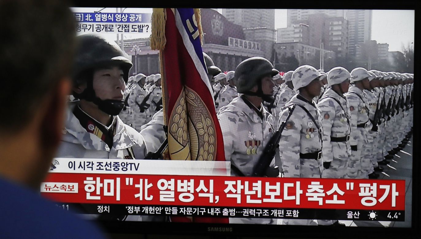 W paradzie w Pjongczangu wzięło udział około 50 tys. osób, w tym około 13 tys. żołnierzy (fot. PAP/EPA/JEON HEON-KYUN)