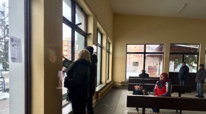 Rodzina i przyjaciele czekają na jakikolwiek znak