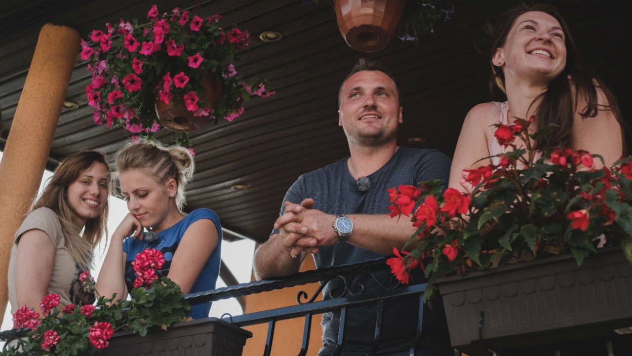 Grzegorz jest wyrozumiały dla swoich kandydatek, również w kwestii kuchni (fot. TVP)