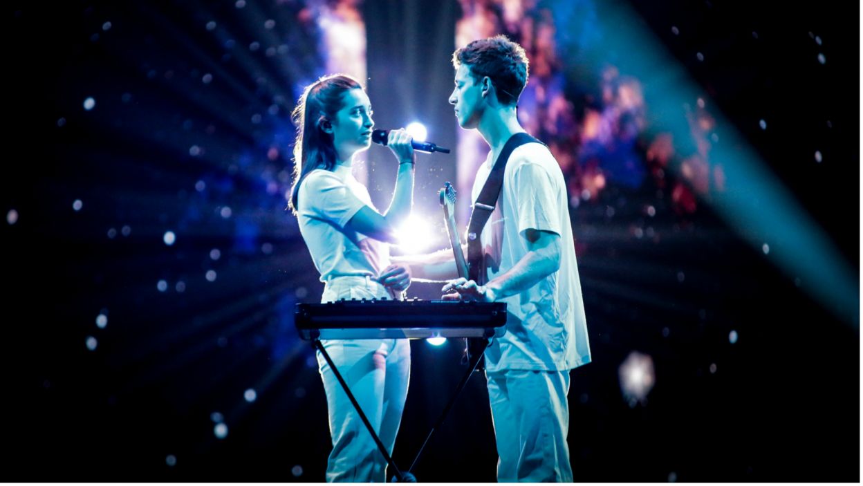 W prostocie siła. Melancholijny utwór Słowaków Zali Kralj & Gašpera Šantla w minimalistycznej oprawie spodobał się Europie i ponownie usłyszymy go w finale konkursu (fot. Andres Putting/EBU)