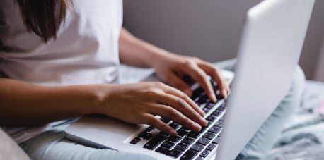 Życie w social mediach – czy to bezpieczne?