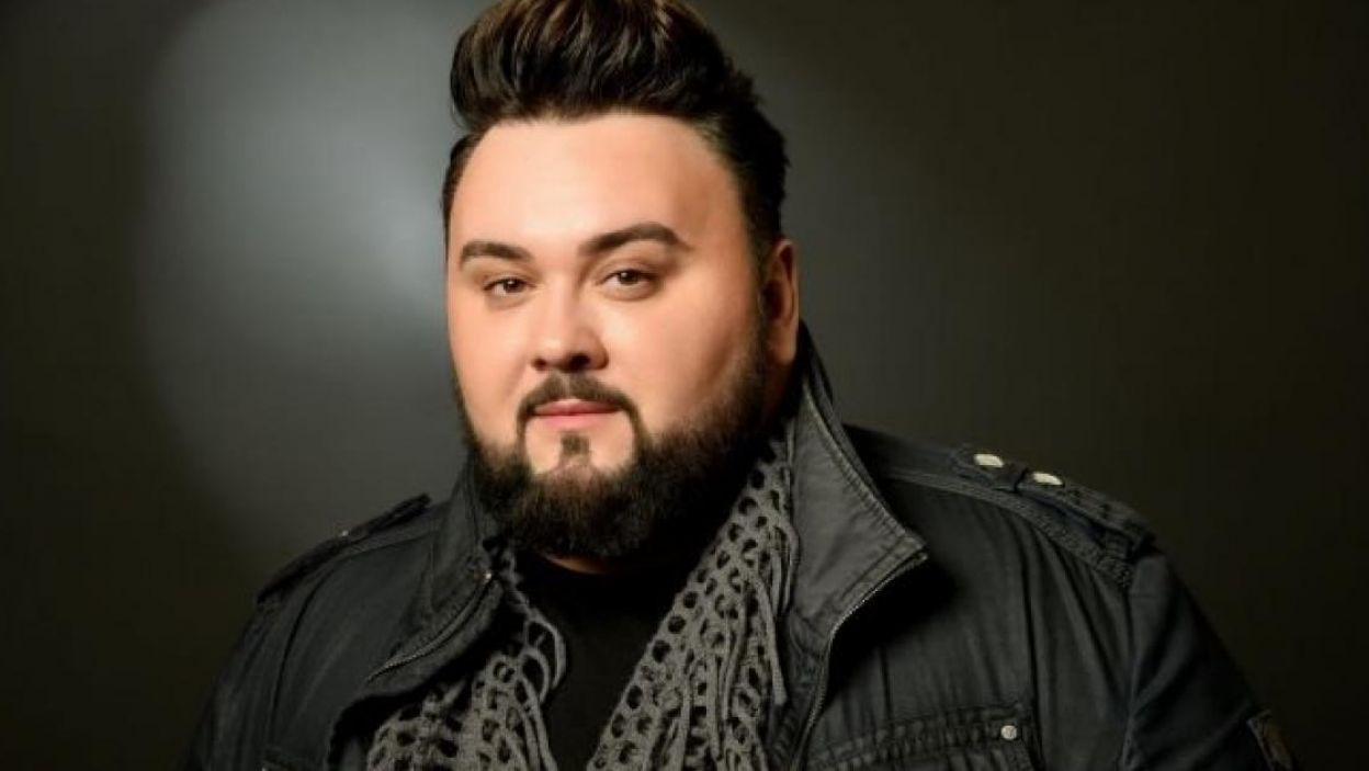 Jacques Houdec, Chorwacja, nazywają go „Pan Głos”. Wygrał wiele nagród, nagrał 13 albumów, zdobył srebrne, złote, platynowe i diamentowe płyty (fot. Eurovision.tv)
