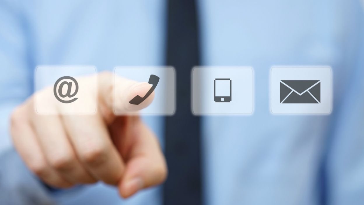 Po każdym programie ekspert odpowie widzom na interesujące ich pytania. Kontakt ze studiem będzie możliwy za pomocą Facebooka, Skype’a, poczty elektronicznej oraz telefonu (fot. shutterstock.com)