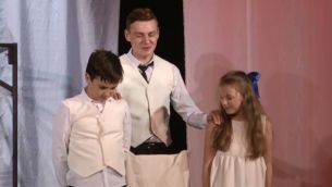 Miejski Ośrodek Kultury w Piotrkowie Trybunalskim, Teatr BiM - „W jednym stali domku