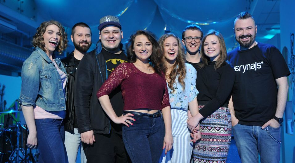 Zespół Ravel tworzy rodzeństwo Natalia i Kacper. Każde z nich wnosi swój styl i temperament. Wspólnie wykonają utwór „Wstawaj” (fot. TVP)