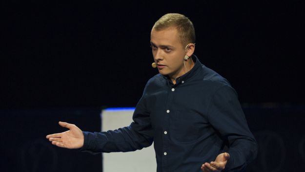 Galę poprowadził Konrad Graczyk z zespołu Teatr Piątka, jednego z Laureatów Przeglądu, fot. TVP