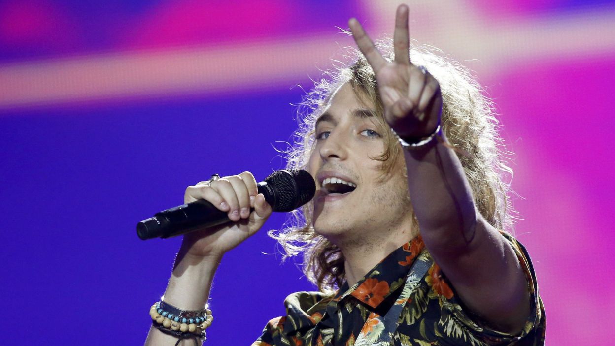 Tylko 5 punktów zebrał Manel Navarro. Sympatyczny Hiszpan o hippisowskiej aparycji zakończył zmagania na ostatnim, 26. miejscu (PAP/EPA/TATYANA ZENKOVICH)