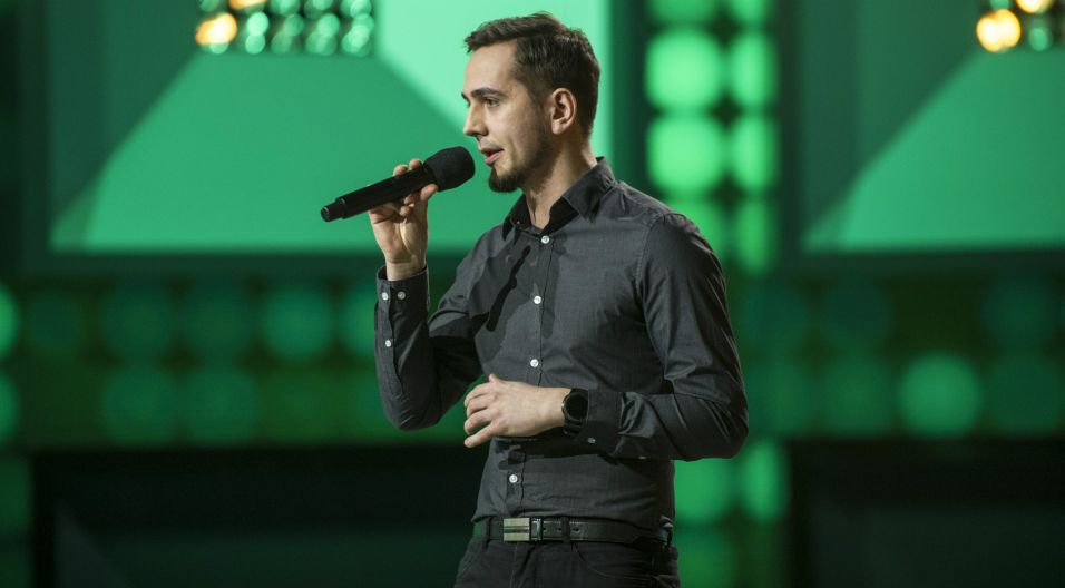 Zawodowy kucharz Sebastian Szymański zaśpiewał piosenkę „Ściernisko” (fot. TVP)