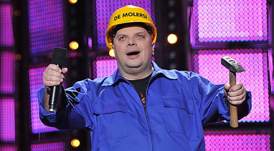 Wokalista Big Cyc jako Bob Budowniczy (fot. I. Sobieszczuk/TVP)