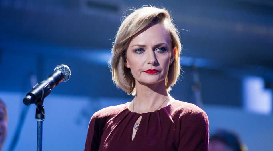 Jak powiedziała Kasia, woli śpiewać niż innych oceniać (fot. Jan Bogacz/TVP)