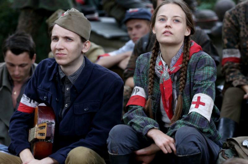 Kasia Sawczuk i Konstanty Szemraj to gwiazdy teledysku promującego nowy sezon „Czasu honoru” (fot. Marta Gostkiewicz/TVP)
