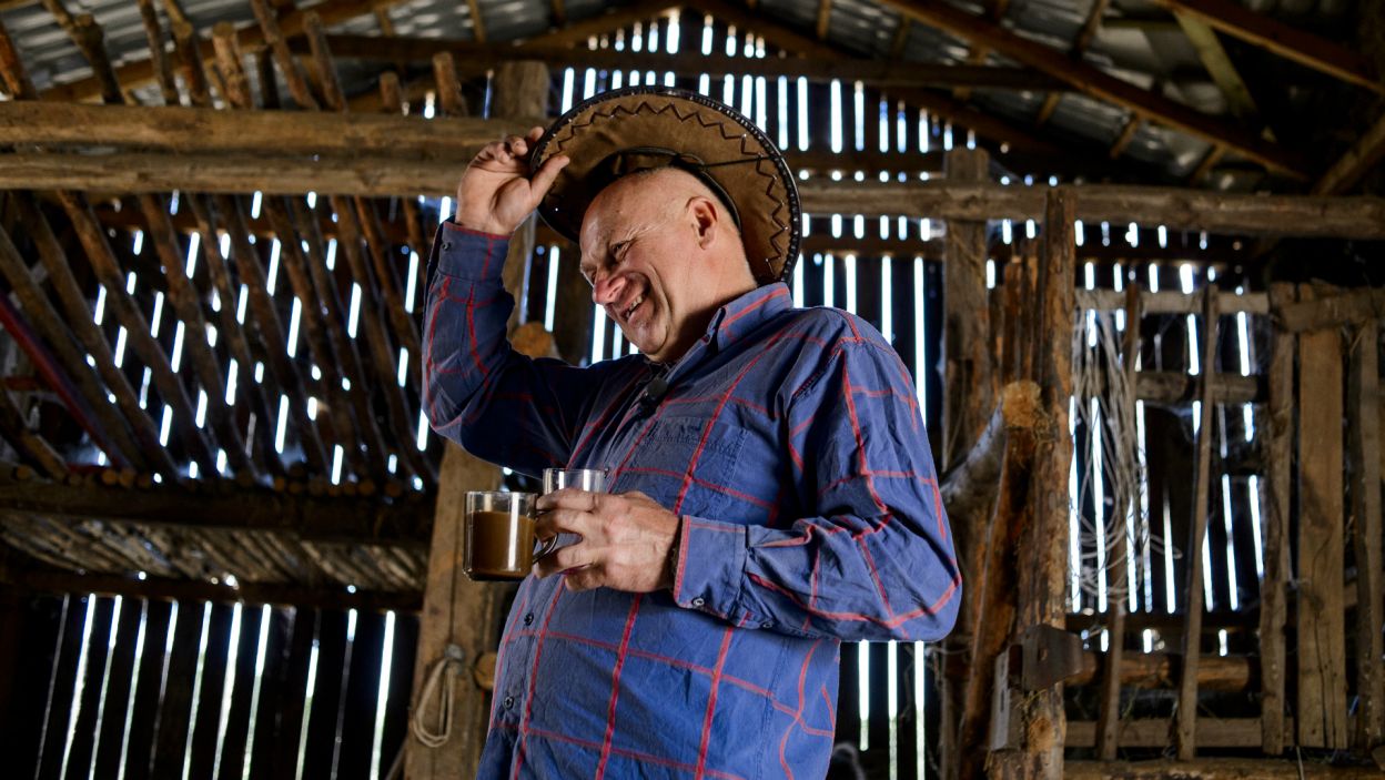 ...i swoje nowe oblicze, które chyba nie wszystkim się spodobało. – Wczoraj był szarmancki, a dzisiaj wyluzował – dziwiła się Elżbieta (fot. TVP)