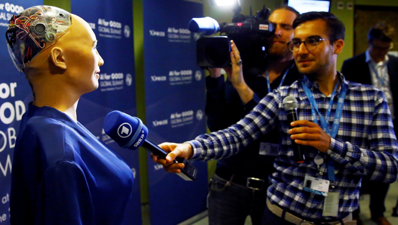 Sophia zachwyciła uczestników forum „Future Investment Initiative” (fot. REUTERS/Denis Balibouse)