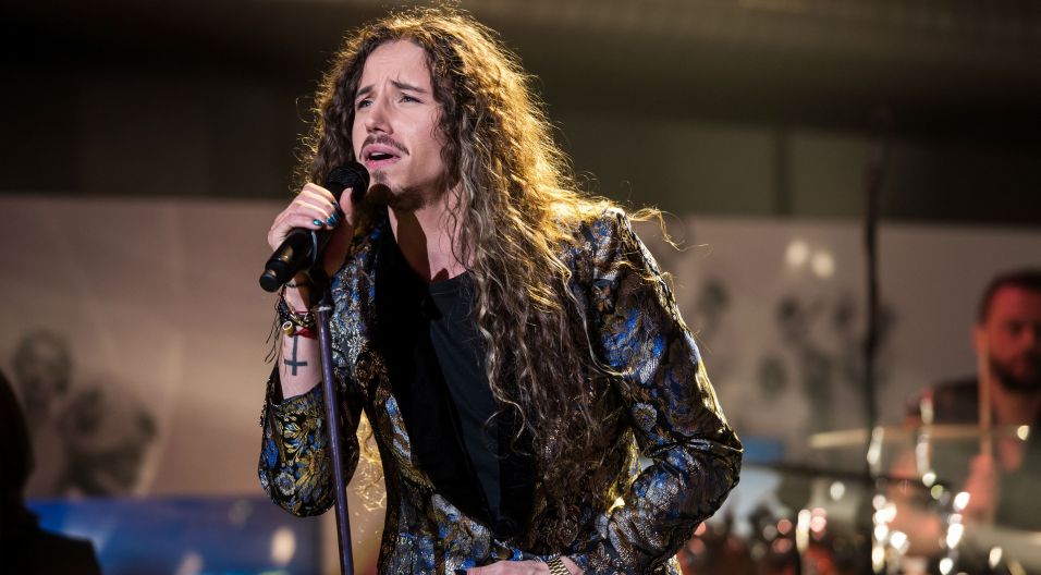 Michał Szpak to laureat SuperPremiery, SuperJedynki i... (fot. TVP/Jan Bogacz)