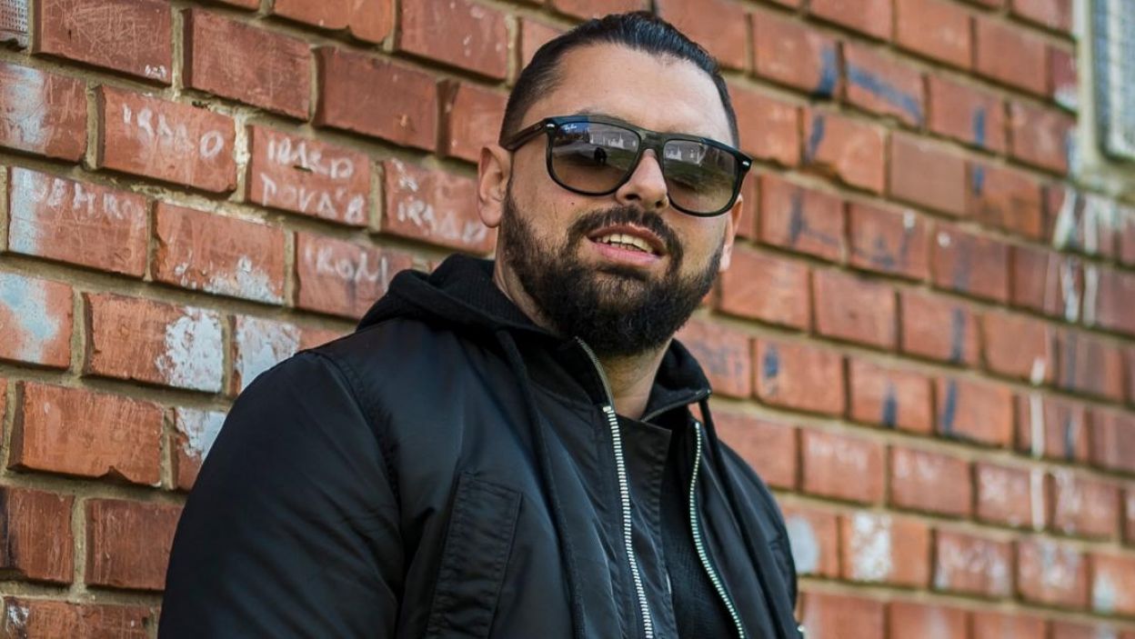 Joci Papai, Węgry, wojownik, piosenkarz, marzyciel, ojciec i samuraj. Na Eurowizji wykona piosenkę „Origo” (fot. Eurovision.tv)