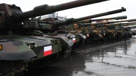 Pierwsza partia czołgów K2 oraz haubic samobieżnych K9 dotarła do Polski w ostatnich dniach (fot. PAP/Adam Warżawa)
