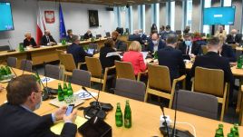 Posiedzenie sejmowej Komisji Finansów Publicznych (fot. PAP/Radek Pietruszka)