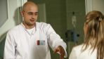 Rafał Konica (Robert Koszucki), chirurg ortopeda (fot. TVP)