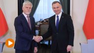 Prezydent RP Andrzej Duda (P) i prezydent Czech Petr Pavel (L) po konferencji prasowej w Pałacu Prezydenckim (fot.  PAP/Paweł Supernak)