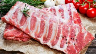 Okrasa łamie przepisy - Żeberka na trzy sposoby