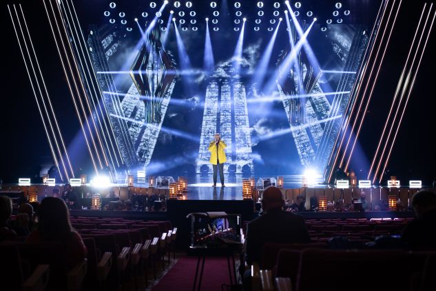 Fot. Ewa Kalinowska/ Krzysztof Cugowski podczas prób/ Backstage 70 - lecie TVP