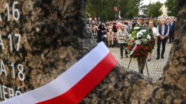 Commemorations take place earlier today at Warsaw's monument to the Wola Massacre. Photo: PAP/Piotr Nowak