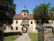 The castle has been dubbed by some as being Poland’s temporary capital. Photo: Wikicommons / Silar 