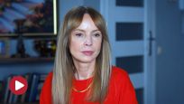 Wanda martwi się zachowaniem swojego partnera, z którym ma zamiar się rozwieść Fot. TVP