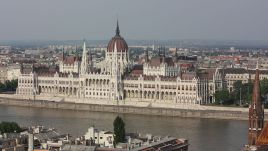 View of the Danube and the building of Parliament in Budapest, Hungary. Photo: Arian Zwegers, Wikimedia Commons