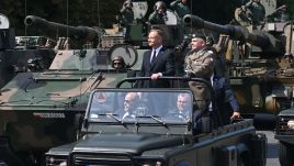 More than 2,000 Polish troops are turning out to mark a historic 1920 victory. Photo: PAP/Radek Pietruszka