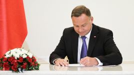 Prezydent Andrzej Duda podpisał ustawy dot. reformy sądów (fot. arch. PAP/Paweł Supernak)