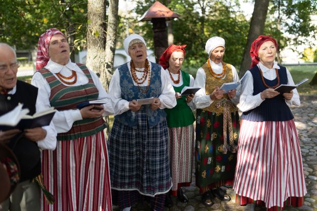 Otwarcie wystawy „Wysłuchaj mojej opowieści" w Tuskulanach [fotogaleria], fot. Rafał Marcinkiewicz