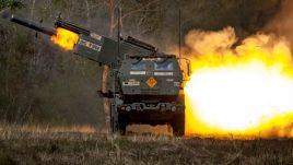 Until now, only Poland, Romania, and Ukraine possessed HIMARS systems in Europe. Illustrative photo via Ezra Acayan/Getty Images.