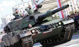 Defilada wojskowa „Wierni Polsce”