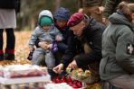 Zapalenie zniczy na Rossie i Antokolu, fot. Bartek Urbanowicz/Rafał Marcinkiewicz