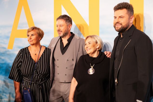 Fot. Ewa Kalinowska/ Andrzej Piaseczny, Krystyna Przybylska, Agnieszka Kubera, Krystian Kuczkowski podczas premiery filmu "Ania"