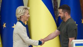 Photo: von der Leyen and  Zelenskyy by Vitalii Nosach/Global Images Ukraine via Getty Images