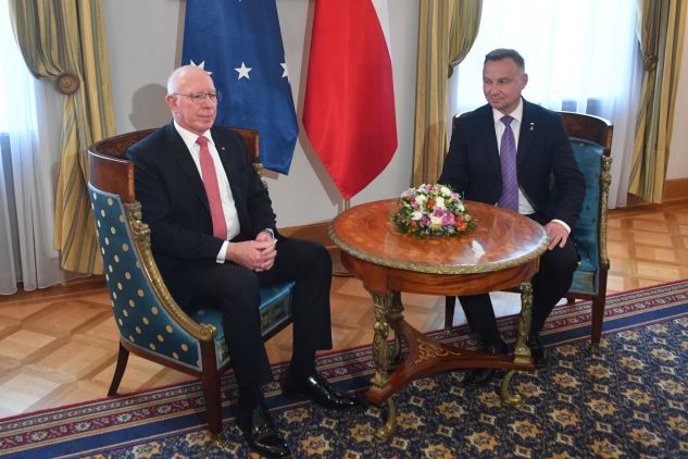 Prezydent Andrzej Duda (P) i gubernator generalny Australii David Hurley (L) podczas spotkania w Belwederze w Warszawie (fot. PAP/Radek Pietruszka)