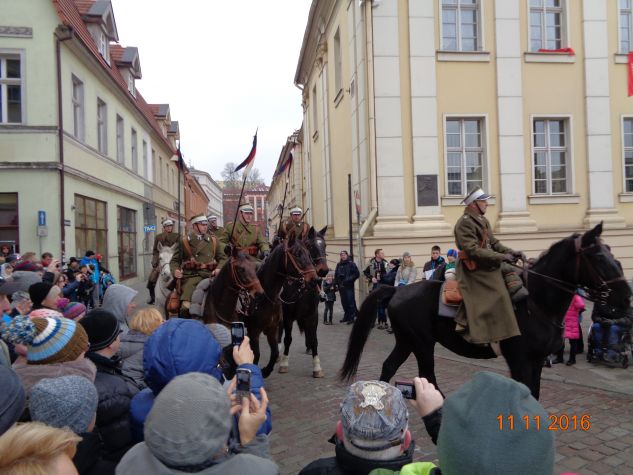 Święto Niepodległości na Starym Rynku w Bydgoszczy (fot. Bogdan Szwarczewski)